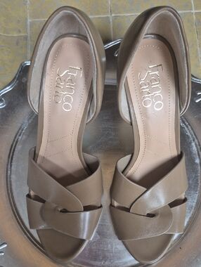 Franco Sarto Taupe Knot-Front Slingback Heels